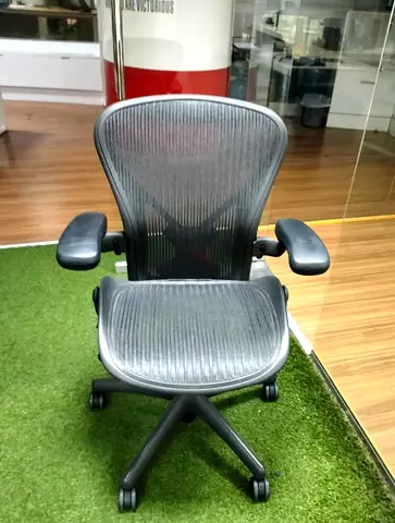 Herman Miller Aeron Office chair Size B Fully Loaded