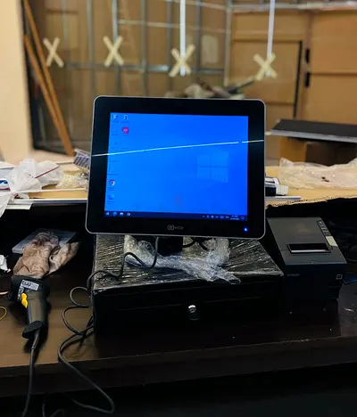 NCR POS Touchscreen System with Cash Drawer & Receipt Printer