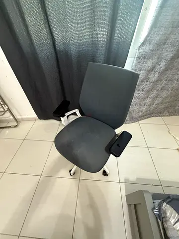 Ergonomic Office Chair with Adjustable Armrests - Good Condition
