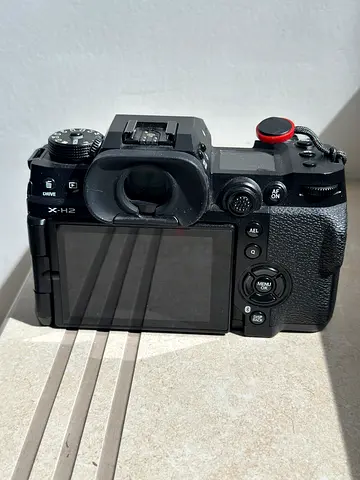 FUJIFILM X-H2 Mirrorless Camera (Body Only)