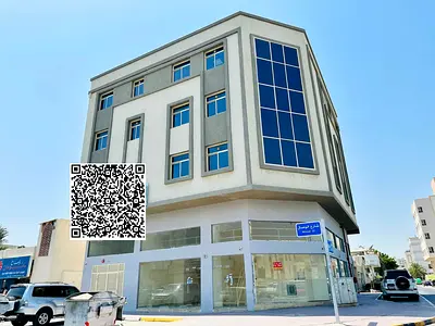 Strategic location / including all bills / clean furniture / large and good area
