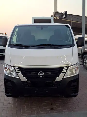 Nissan Urvan 2023 Standard GCC Specs - Reliable 15-Seater Passenger Van
