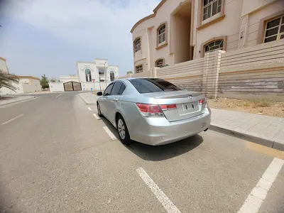2011 Honda ACCORD 照片 10