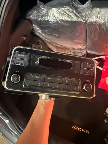 Brand New - Nissan Kicks 2025 OEM Radio