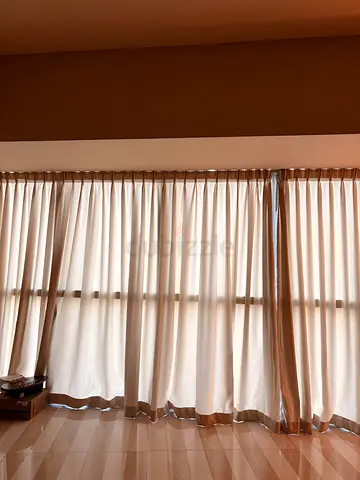 Light beige floor-to-ceiling curtains + ; Blue blackout curtains floor-to-ceiling