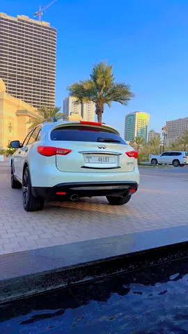صورة 4 لـ 2017 Infiniti QX70