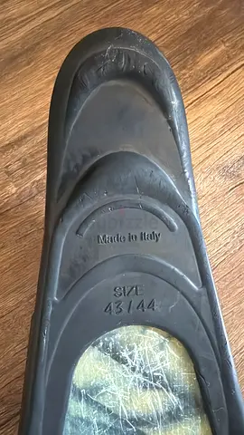 Used snorkel/swim fin - Size 43/44, Made in Italy