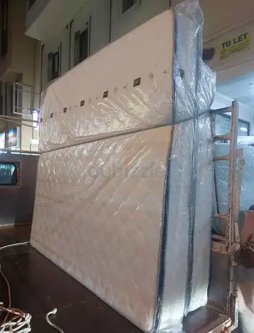 Mattress with top foam 180x200cm king size. All times delivery available