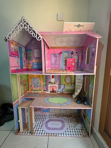 Doll house