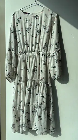 White Floral Tiered Midi Dress - Size XL, Good Condition