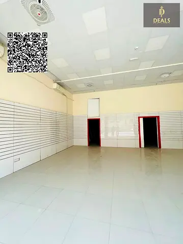 مستودع للإيجار في الجرف الصناعية 1 | 3,000 قدم مربع | كهرباء 25 كيلوواط | 160,000 درهم