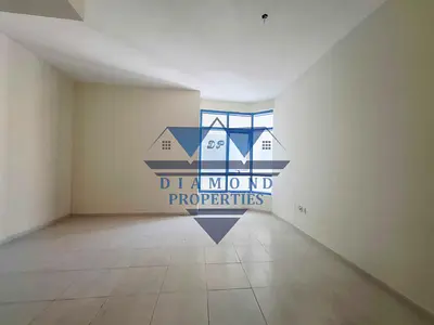 Beautiful place family building Bright area Cantral AC spacious studio available cantral gas no dep