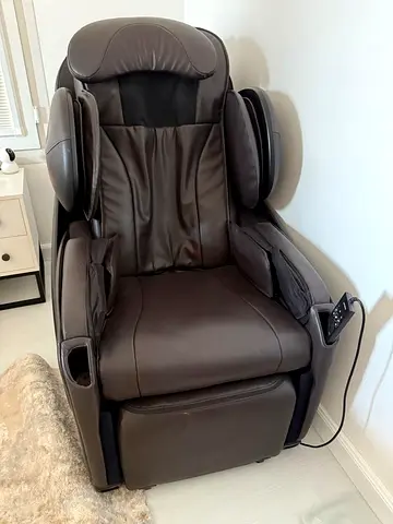 OSIM uDivine S Premium Full Body Massage Chair – Fully Working
