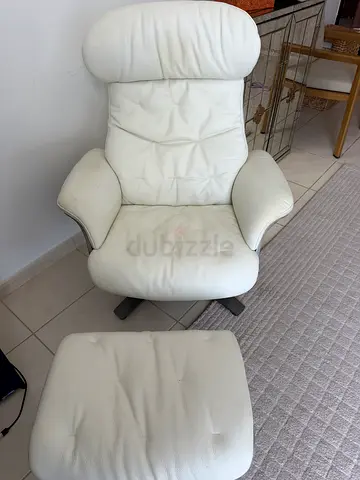 Genuine leather chair with footrest