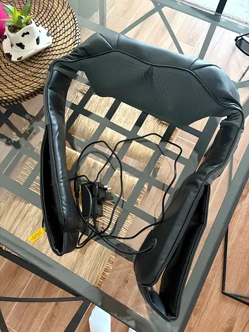 Portable Neck and Shoulder Massager with Heat - Gently Used
