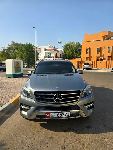 Excellent Condition • Mercedes-Benz ML350 4MATIC •