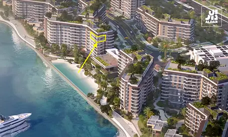 B12 Terraces - Seafront corner high floor + maid + study