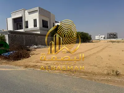 للبيع ارض سكنيه في الشارقه منطقه مزيرعه ضاحيه الرحمانيه