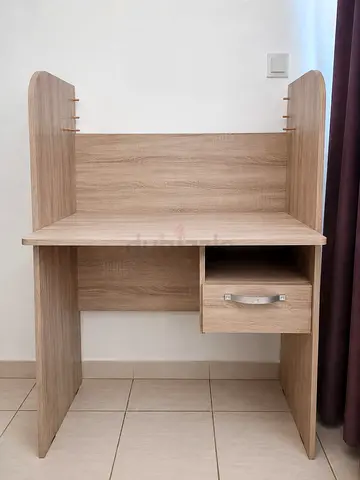 Compact wooden study desk with privacy panels and single drawer