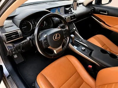 2017 Lexus IS-SERIES 照片 3