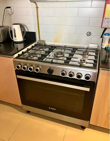 Bosch Brand New Modal Gas Coker with FaN