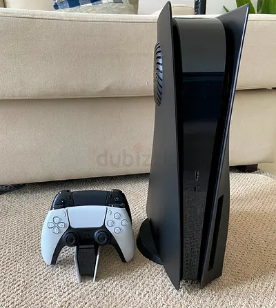 PS5 Disc Edition UAE Version With 2 Controllers + Charging Station