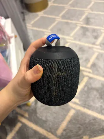 Compact smart speaker - black fabric (lightly used)