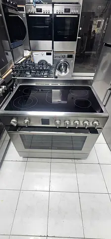 BOSCH 90cm Electric cooker with Digital 90x60cm like new