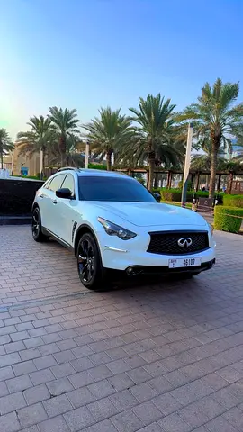 صورة 7 لـ 2017 Infiniti QX70