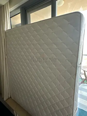 Double mattress in good condition - firm support - Orthopaedic mattress 180cmx200cm