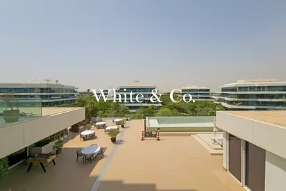 LUXURY UNIT | VACANT NOW | MAIDS ROOMS