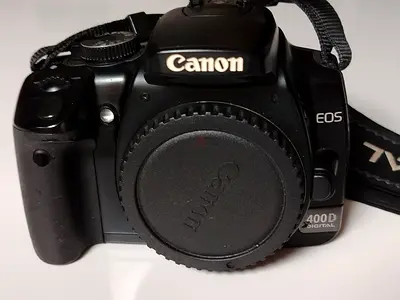 Canon EOS 400D DSLR body - used, lens, 4gb memory card, case, battery and charger included