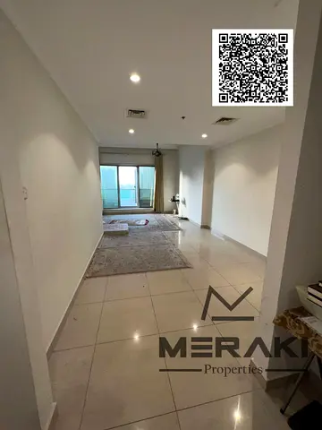 3 bedrooms and a living room for ownership, cash, very distinguished tower
