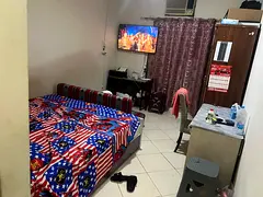 Family Room for rent at alkhail Mall Area for rent keralites