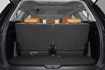 صورة 11 لـ 2021 Toyota FORTUNER