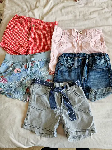 Girls clothes 4-5 +shoes (27 pieces)