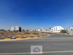 Prime Corner Plot Opposite Park / Tilal City