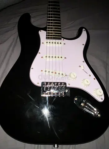 Electric Guitar + Marshall Amplifier Bundle