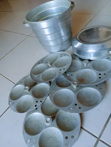Set of Aluminum Idli Steamer Trays with Pot - Used