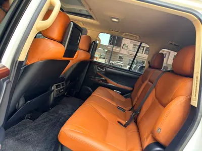2015 Lexus LX-SERIES photo 12