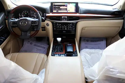 2017 Lexus LX-SERIES photo 15