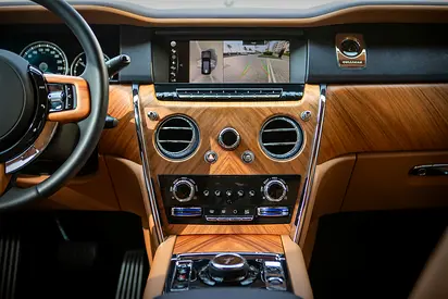 صورة 19 لـ 2019 ROLLS-ROYCE CULLINAN