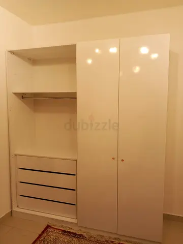 4 door cupboard good condition