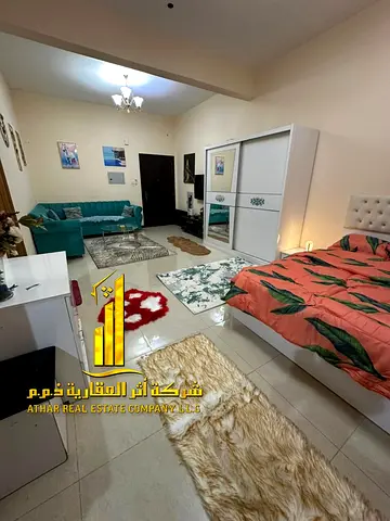للإيجار الشهري بعجمان – استوديو فاخر مع مطبخ منفصل بالكامل بمساحات واسعه وتصميم مميز مفروش بالكامل فرش راقي بمطبخ مجهز بالكامل بأحدث الأجهزه