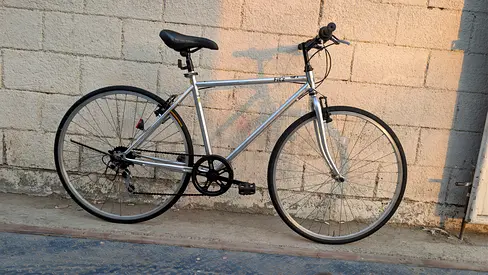 🚲 Classic Style Japanese Imported Hybrid Bike 🇯🇵
✨ High Quality Japanese Import