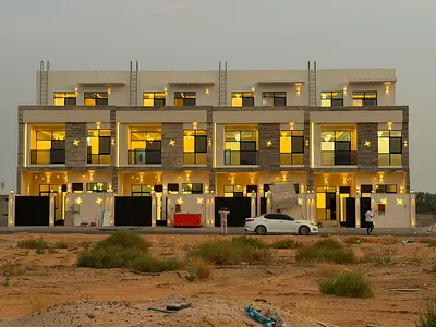 Luxurious 6-Master-Bedroom Townhouse – Spacious Design, Roof Terrace & Strategic Location