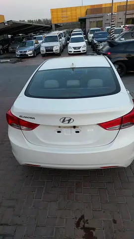 صورة 8 لـ 2012 Hyundai ELANTRA