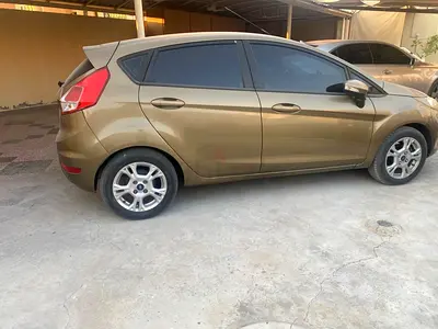 2014 ford fiesta hatchback