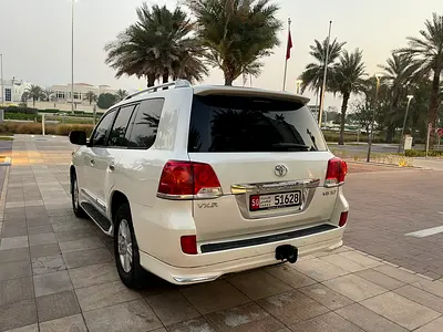 صورة 13 لـ 2014 Toyota LAND CRUISER