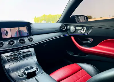 2017 Mercedes-BENZ E-CLASS photo 16